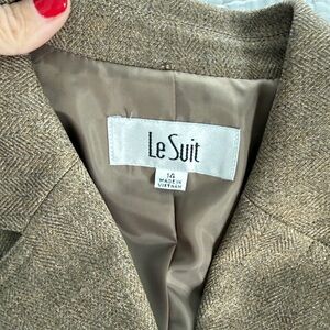 Le Suit Tan Herringbone Blazer